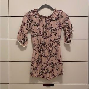 Amy Byer • Floral romper